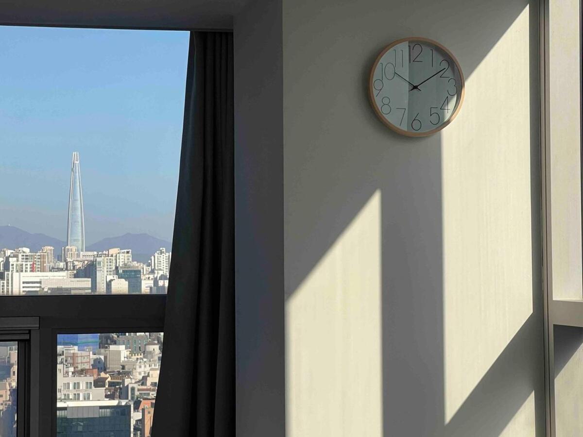 Warm House 10sec From Gangnam Station Apartment