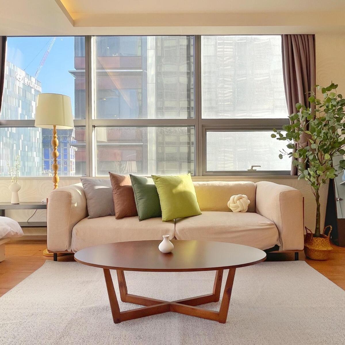 Warm House 10sec From Gangnam Station *